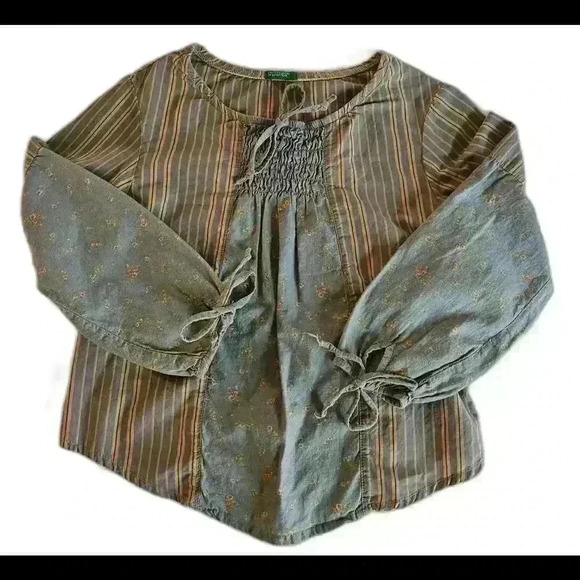 Charming Striped Floral Blouse with Smocked Detailing - Picture 1 of 4